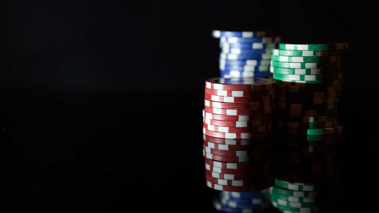 How to Protect Your Personal Data When Playing at Online Casinos