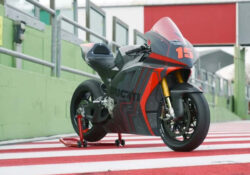 Ducati V21L treibt Technologie für Elektro-Rennmotorräder voran